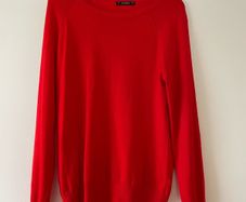Bright Red men's jumper size medium new without tags