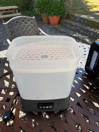 Tommee Tippee Prep Machine and steraliser