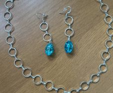 Crackle blue silver tone matching necklace and earrings set