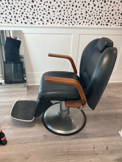 Barber Chair