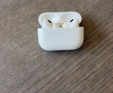 Apple AirPods Pro 2