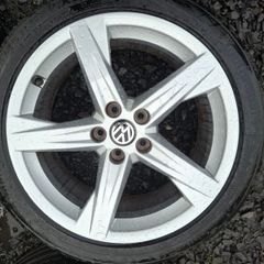 18" Vw Alloys with tyres