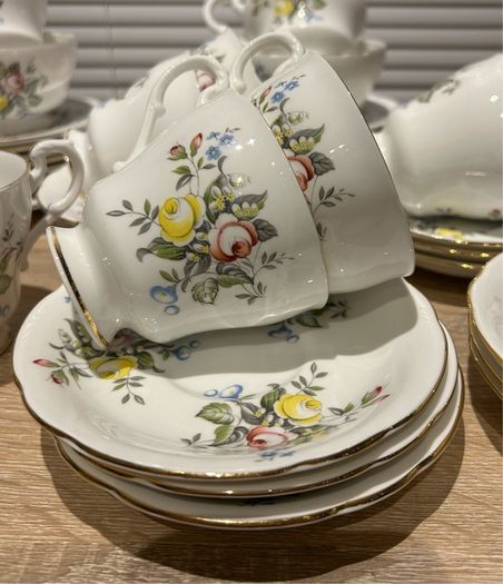 Vintage 1970s Bone China Tea Sets - Floral Pattern with Gold Trim