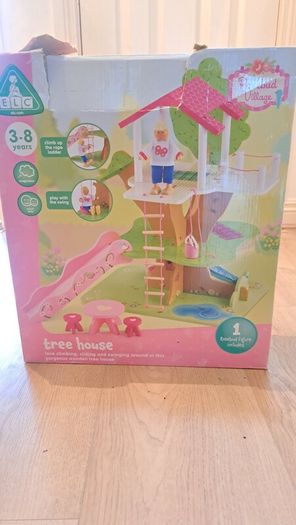 Barely used Dolls House