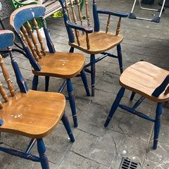kitchen table chairs and dresser