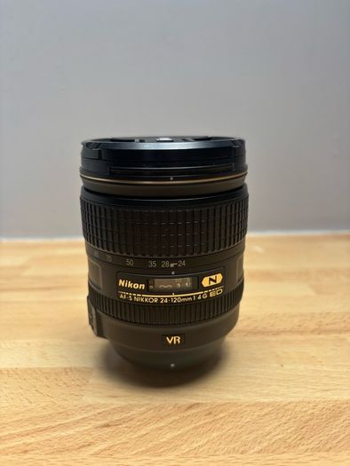 Nikon D850 & 24-120mm f4 lens