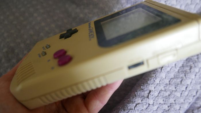 Nintendo Game Boy Launch Edition (works well)