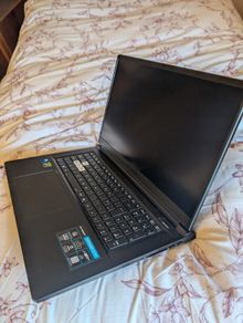 Medion Erazer Defender 17 Gaming Laptop