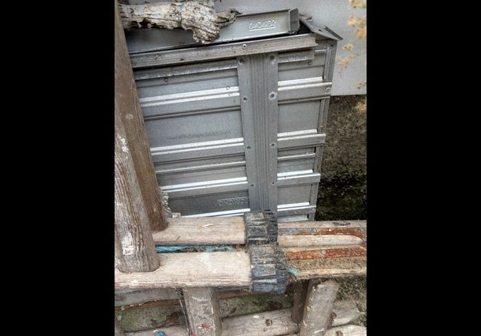 scrigno sliding disappearing door