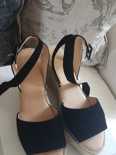 Karen Millen  wedges
