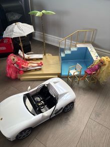 Rainbow High Doll House