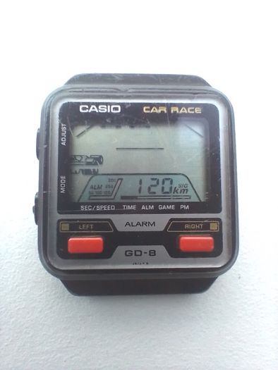 Super rare 1984 Casio GD-8 233 car race game watch