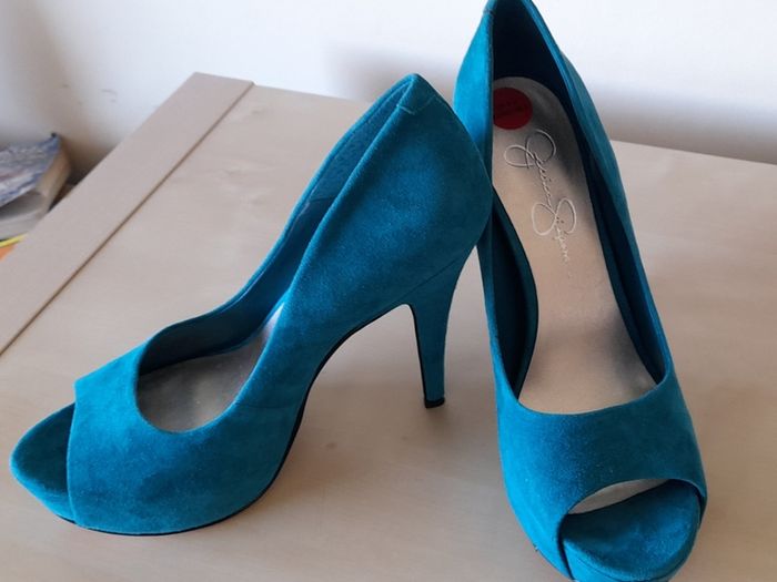 Jessica Simpson heels 5.5