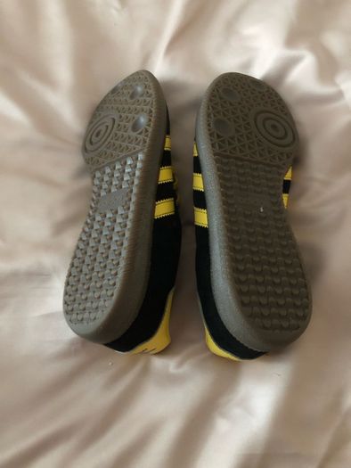 Mens new city series athen black & yellow trainers size 7
