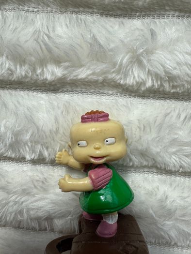 2001 Lil Lillian DeVille 2" Weetos Cereal EUROPE PVC Action Figure Rugrats Used Please look at the pictures