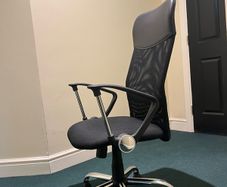 Office Chair - Ergonomic Mesh Chair