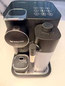 Nespresso Gran Lattissima Excellent Condition Fully Descaled