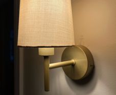 x2 wall lights and matching ceiling light