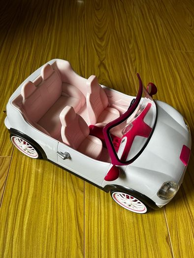 Lori Dolls Car