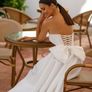 Wedding dress Image 2