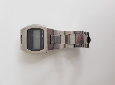Vintage Seiko 0439-4009 Quartz LC Digital Watch with Original Bracelet