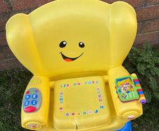 Kids fisher price learning chair