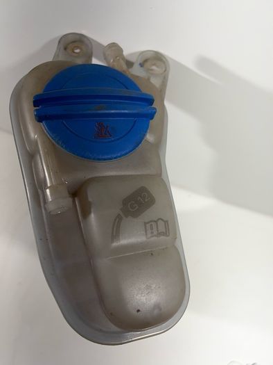 AUDI A4 B8 Petrol Diesel  Coolant Expansion Tank 2008 -2012 8K0121403D.