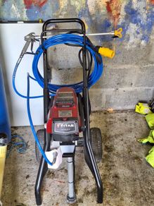 Titan airless paint sprayer
