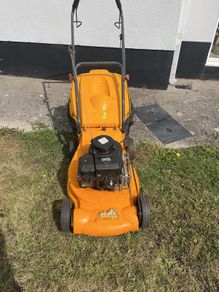 Lawnmower - Briggs & Stratton Petrol Motor. Regularly serviced.