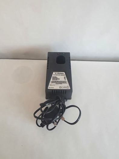 Wickes 15.6V Battery Charger