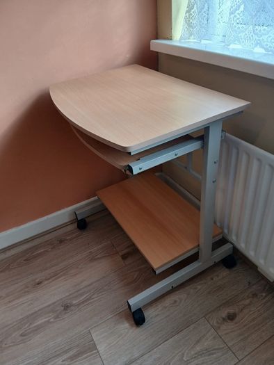 computer  desk