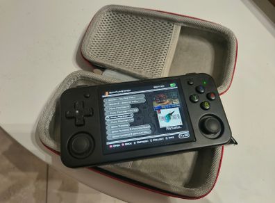 Anbernic RG35XX H w/ Case