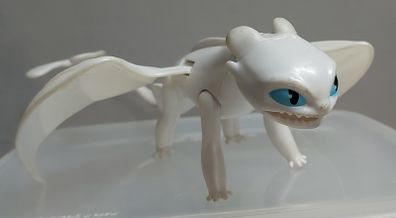 How to train your dragon light fury figure