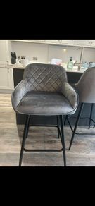 3 x bar stools/chairs for kitchen island