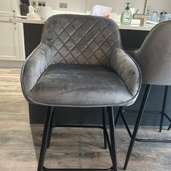 3 x bar stools/chairs for kitchen island