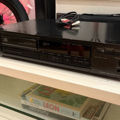 Sony CDP-270 Vintage Compact Disc Player-Dual DAC Hi-Fi Separate