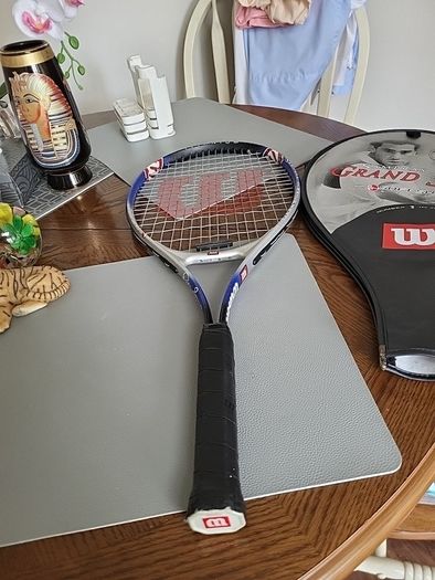 Tennis racket Wilson titanium