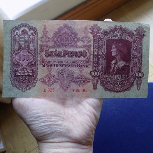 Hungary 1930.100 Pengo.Very Fine.Large Note.