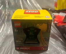 lego minifigure 5004076 (rare)