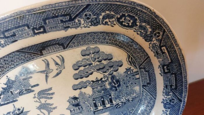 Beautiful Antique Blue and White Transferware Willow Pattern Small Platter, by D. Methven & Sons, Kirkaldy, Scotland, Circa 1847-1864