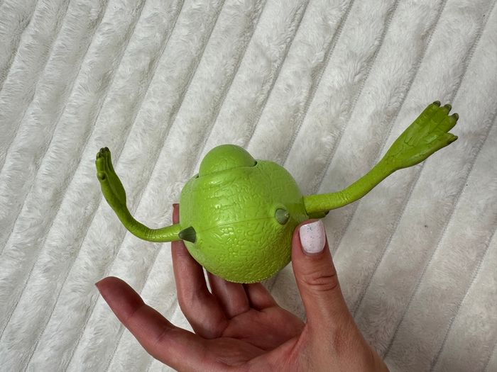 2002 Mike Wazowski approx. 13 cm. McDonald's Disney Monsters Inc CAN'T STAND Used Please see photos
