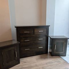Chest & Lockers.