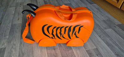 Kid's ride on suitcase