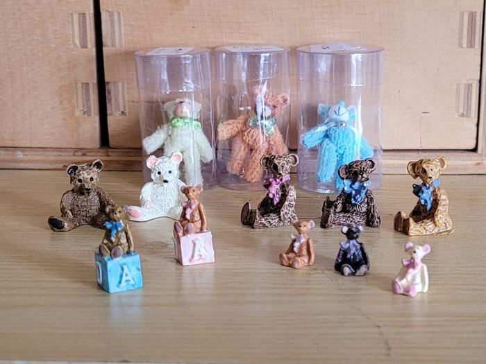Baby items for dolls house nursery