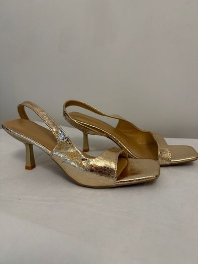 Gold Low Heel Sandals Label Size 43 (Fits EU 41)