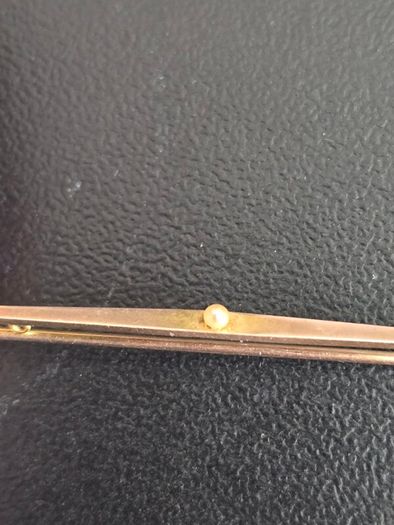 Gold 9ct brooch Seawater Mabe Pearl