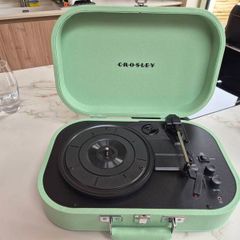 Crosley turntable