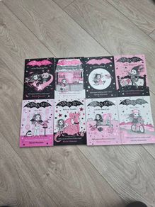 Isadora moon books x 8