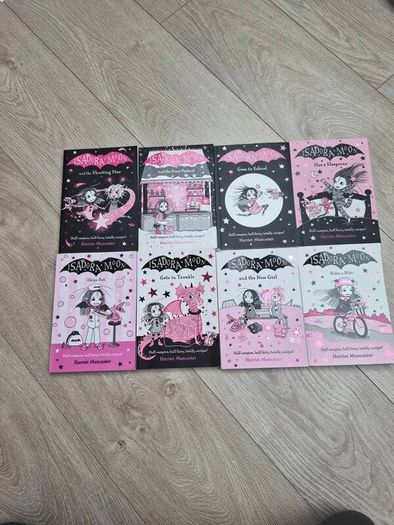 Isadora moon books x 8
