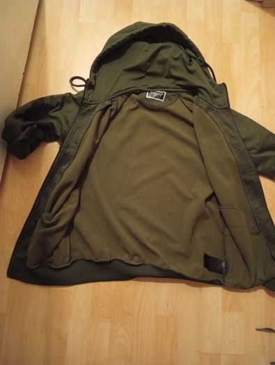 McKenzie Thermal Windbreaker Jacket (( Size Adult Large / perfect Condition))